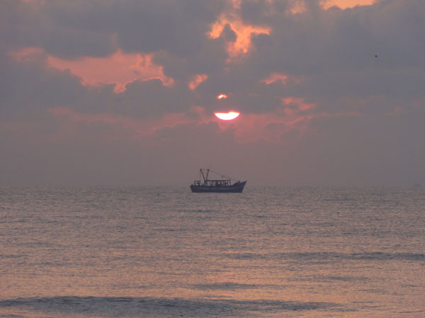 Sunrise boat, Tamil Nadu
